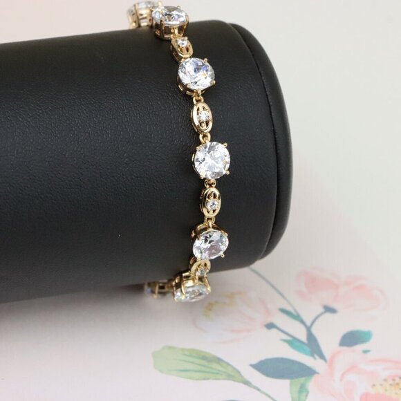 "Elegant Round Zircon Rose Gold Bracelet with Sparkling Finish, XPBL0921 - Picture 11 of 12